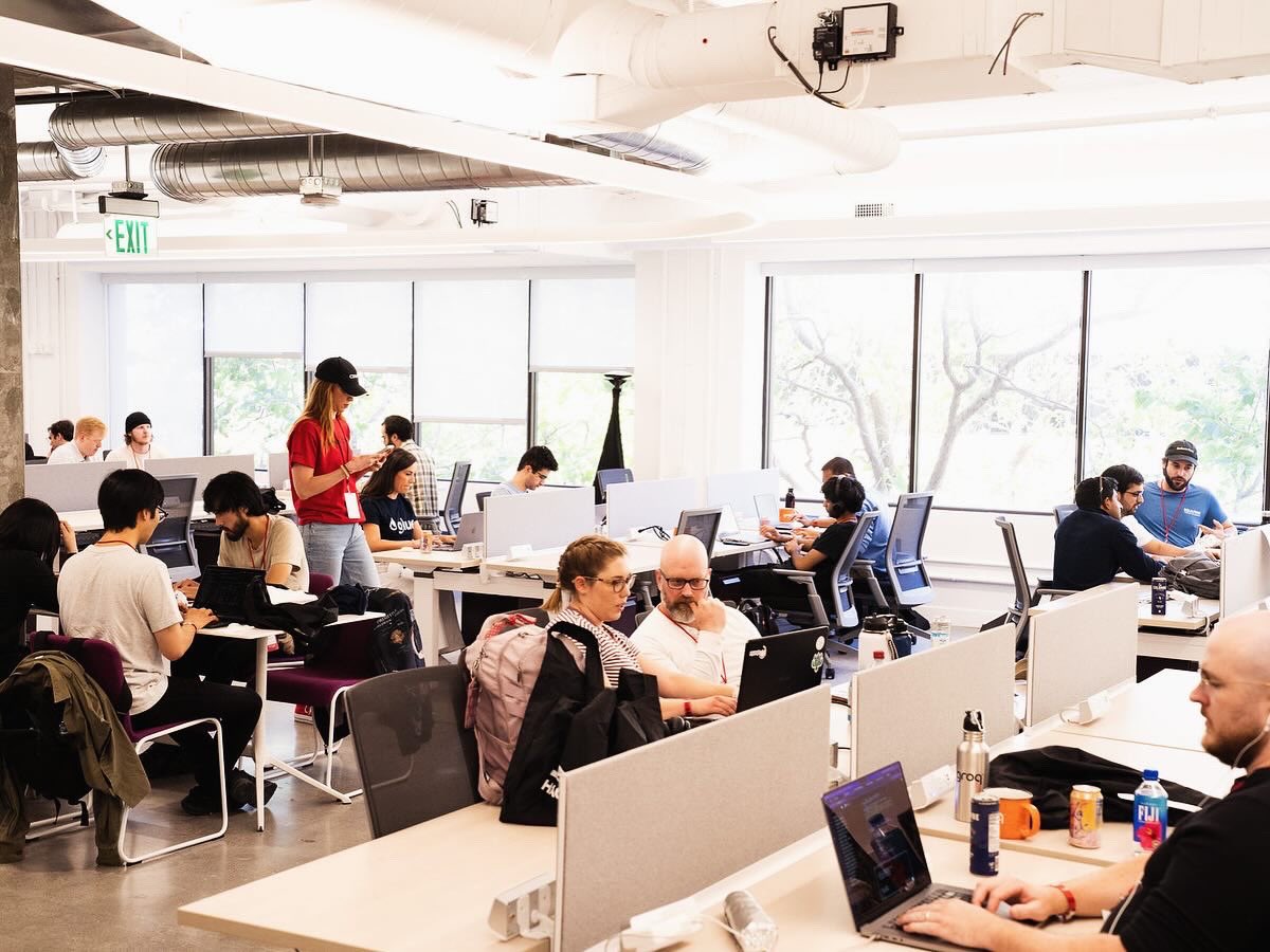 TheNewClub_fyi's tweet image. ✨ We had a great time partnering with our friends from @craft_ventures on their #HackAIthon last week. This 2-day event brought together some of the top devs, engineers, coders, and hackers to focus on building AI agents.