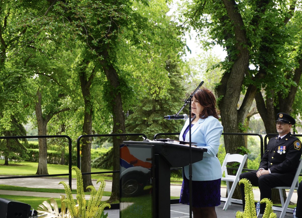 Adriana LaGrange tweet media