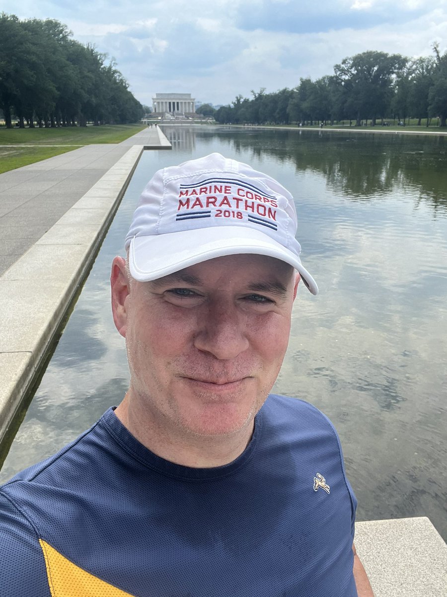 Delta06Running's tweet image. A Friday 5 miler down to the #LincolnMemorial and the #ReflectingPool. It was hot and humid for sure. But honestly fun to see so many tourists out enjoying our beautiful capital city 🇺🇸 

#delta06running #myrunningpartnerisbetterthanyours #springrunning