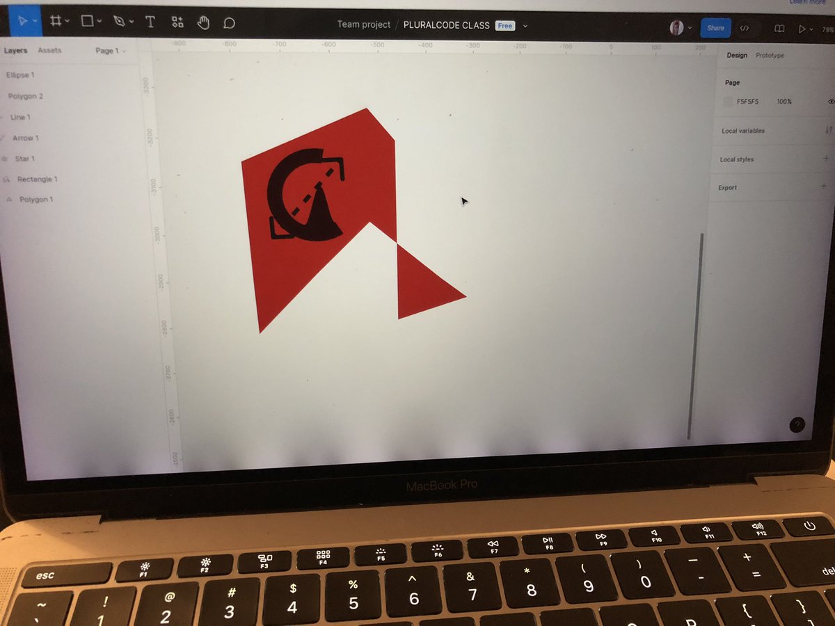 itz_zarah's tweet image. 💻💻👩‍💻

Back to Design Tool: Figma 
- Designing Shapes: Just an illustration as to how the Shapes are designed, moved and stretched. 
-Normal Selection Mode and Vector Selection Mode
#uiuxdesign #pluralcode #dailyui #designs #uiuxdesigners #uiux #productdesign