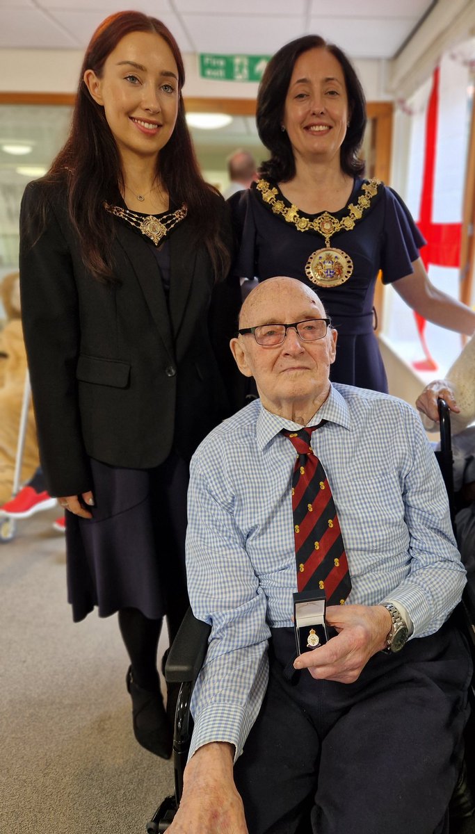 Beechfield Lodge (@beechfieldlodge) on Twitter photo We were honoured to have the ceremonial mayor of Salford Tanya Burch and mayoress Hannah come to Beechfield this week, to help us celebrate our veteran accreditation. ๐ฅณ
<a href="/AnchorLaterLife/">Anchor</a> <a href="/RachelDoddSmit2/">Rachel Dodd-Smith</a> <a href="/tanyaburch18/">Tanya Burch ๐บ๐ฆ๐ฌ๐ง</a> We were honoured to have the ceremonial mayor of Salford Tanya Burch and mayoress Hannah come to Beechfield this week, to help us celebrate our veteran accreditation. ๐ฅณ
<a href="/AnchorLaterLife/">Anchor</a> <a href="/RachelDoddSmit2/">Rachel Dodd-Smith</a> <a href="/tanyaburch18/">Tanya Burch ๐บ๐ฆ๐ฌ๐ง</a>