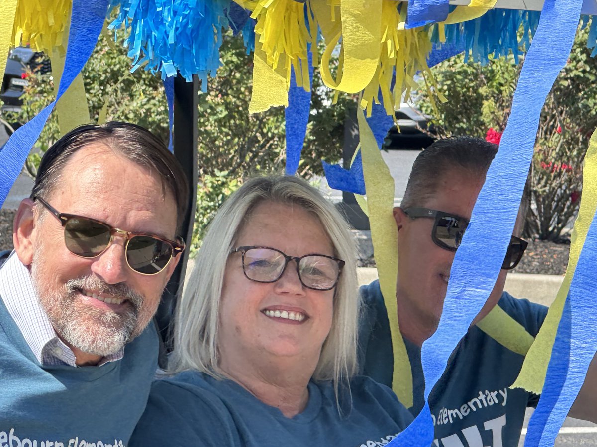 Great retirement send off for Coebourn Principal Teri Ford yesterday. She’s been a terrific principal at Coebourn and Parkside. Congrats!