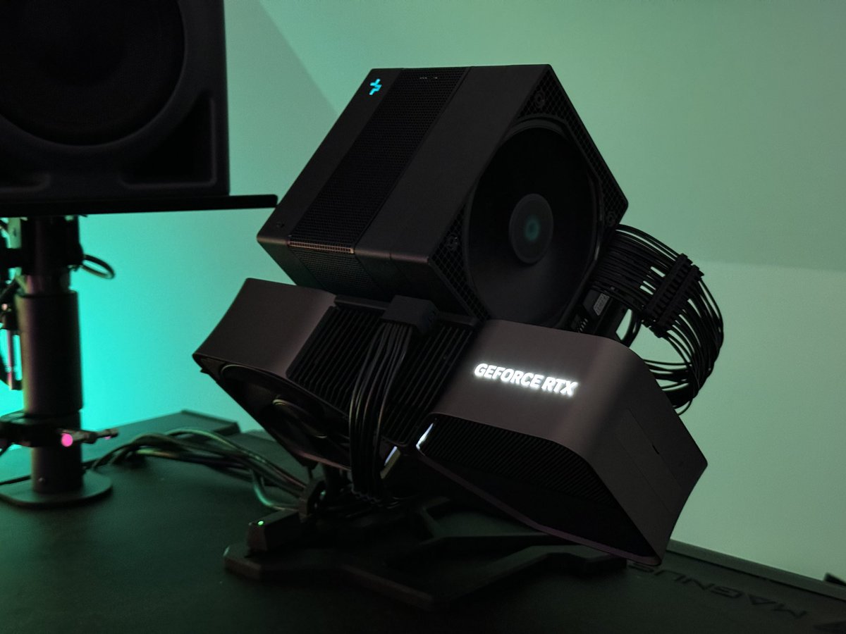 JmeBBK's tweet image. Done.