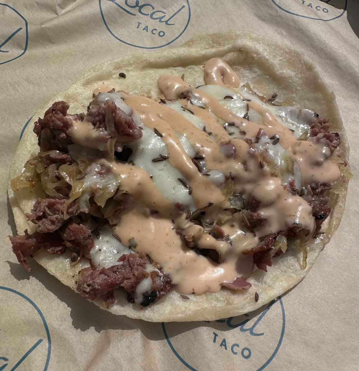 LocalTacoLEX's tweet image. Ruben Taco Certified Angus Corned Beef W/ Sauerkraut,Provolone Cheese,1000 Island &amp;amp; Caraway Seeds #tacos #certifiedangusbeefbrand #cornedbeef #lexingtonky #localtacolex #fast #fresh #local