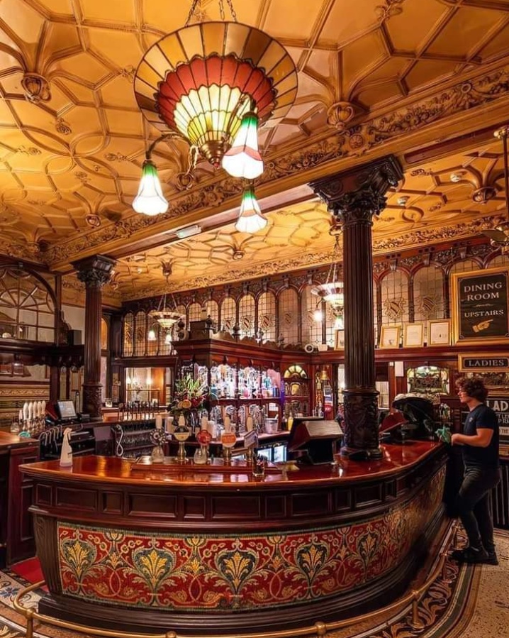 FreshPharma's tweet image. The Philharmonic, Liverpool England
#lovemycountry #landmark #transport #chilled #frozen #temperature #controlled #refrigerated #couriers