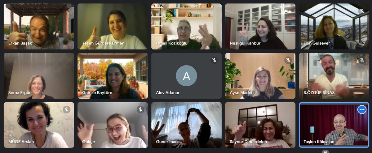 📸 İşte, yoğun bir eğitim sürecinin ardından başarıyla mezun olan profesyonel koçlarımız! 

Mezunlarımızı tebrik ediyor ve başarılarını dört gözle bekliyoruz! 🎓👏

#NLP #Koçluk #Başarı #Sertifika