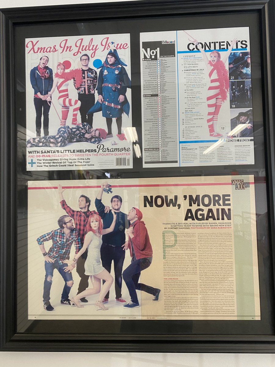 iluvparamoreweb's tweet image. here are some of the photos i got from hayley williams dad’s office (sorry if the photos are bad, i was so shakey 😭)