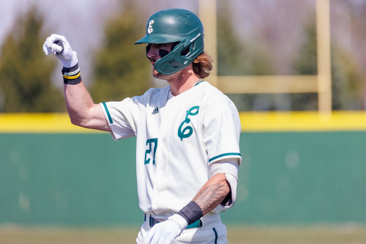 EMU_Baseball's tweet photo. 𝗛𝗶𝘀𝘁𝗼𝗿𝗶𝗰 𝗽𝗲𝗿𝗳𝗼𝗿𝗺𝗮𝗻𝗰𝗲𝘀: 𝗖𝗼𝗿𝘆 𝗧𝗮𝘆𝗹𝗼𝗿 

@PapaFrolee  recorded Eastern's first five-hit game since 2⃣0⃣1⃣8⃣ against Oakland this season!👏

On top of his career-high in hits, he drove in 4⃣ runs while scoring 3⃣ himself!👌

#EMUEagles | #HTR https://t.co/jRyhzcrABN