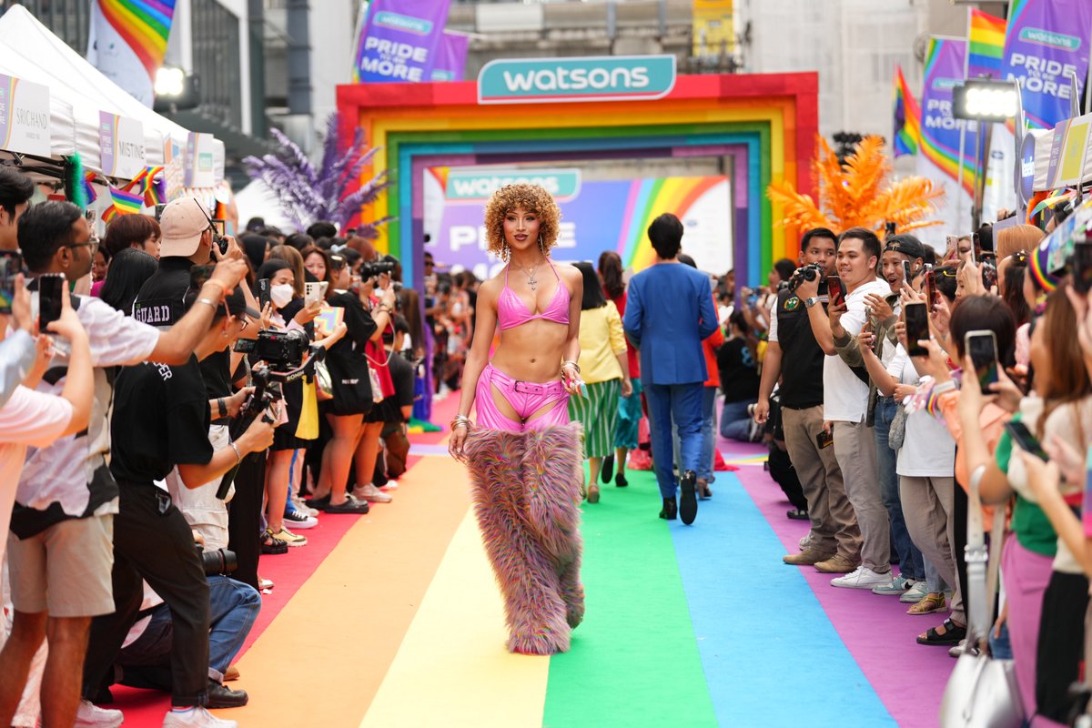 WatsonsThailand's tweet photo. เก็บตก #PrideToBeMORE 🏳️🌈
วัตสันภูมิใจที่ได้เป็นส่วนหนึ่งในการสนับสนุนความเท่าเทียม โอบรับทุกความแตกต่างอย่างมั่นใจ เรามุ่งมั่นที่จะเป็นแรงผลักดันในการสร้างความเปลี่ยนแปลงเชิงบวกเพื่อสังคมที่ดีขึ้น
#WatsonsThailand #Watsonsth #PrideToBeMore #DEI #Diversity #Equity #Inclusion https://t.co/gL08MGfLh9