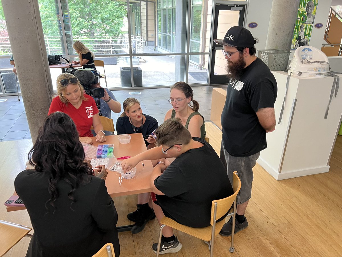 .<a href="/fox4kc/">FOX4 News Kansas City</a>’s <a href="/ReganPorterTV/">Regan Porter Fox4 KC</a> is chatting with families at the <a href="/rmhckc/">Ronald McDonald House Charities of KC</a> during #NexstarNation’s Founder’s Day of Caring!

<a href="/NXSTMediaGroup/">Nexstar Media Group, Inc.</a> | #NexstarFDOC2024