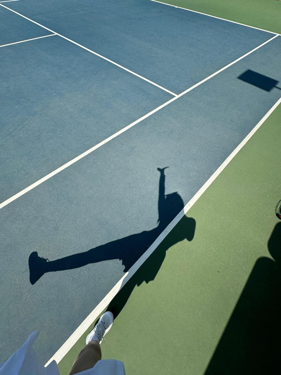 KamaTyler7's tweet photo. Watch out world, she's got a killer serve and a fierce forehand! 🎾💪 #GirlsWhoPlayTennis #TennisQueen https://t.co/qx0O3YHaZ1