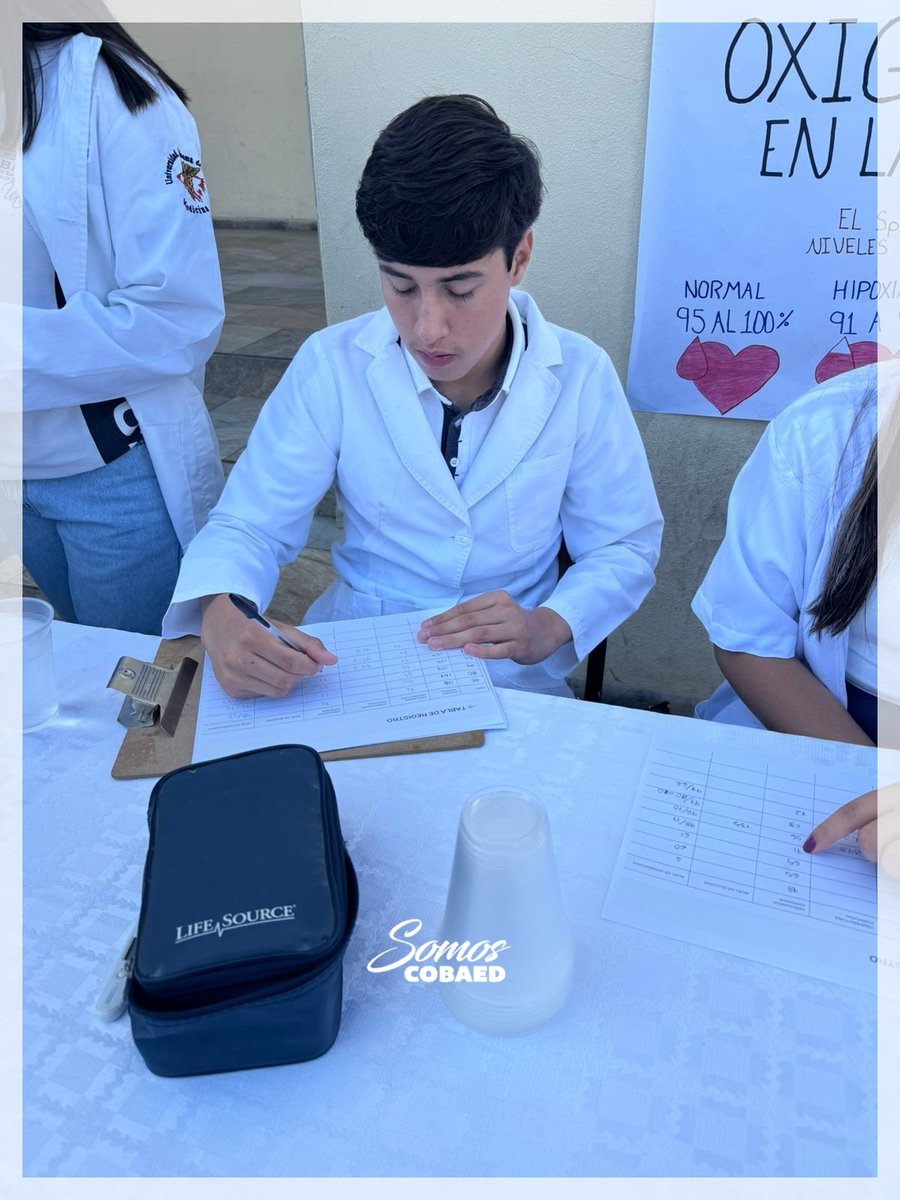 COBAEDNI's tweet photo. #SomosCOBAED Alumnos de cuarto semestre, desarrollan su #ProyectoIntegrador en algunos puntos estratégicos de la ciudad, para brindar a la ciudadanía servicios básicos, como la toma de presión arterial, oxigenación  test de la glucosa y la promoción del plato del buen comer... https://t.co/trWfd41fVg