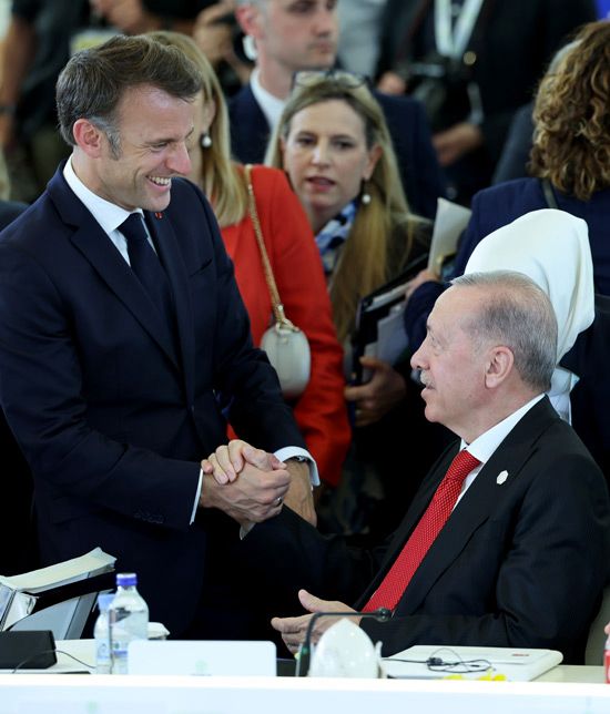 RahmiUzgan's tweet photo. Cumhurbaşkanımız Recep Tayyip Erdoğan, İtalya'da düzenlenen Afrika ve Akdeniz-Yapay Zeka ve Enerji Konulu G7 Yüksek Düzeyli Oturumu'na katıldı. https://t.co/mhSWhiaIF0