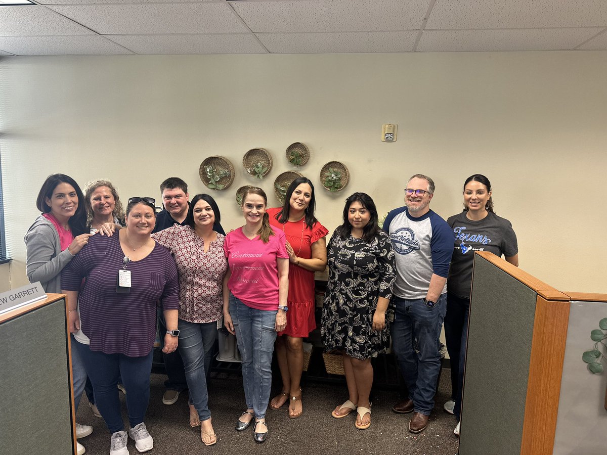 Congratulations <a href="/kindergracia/">Luanna Gracia</a> on your retirement! Thank you for your 28 years of dedication and service to our students and teachers! We will miss you! 🩷🌺