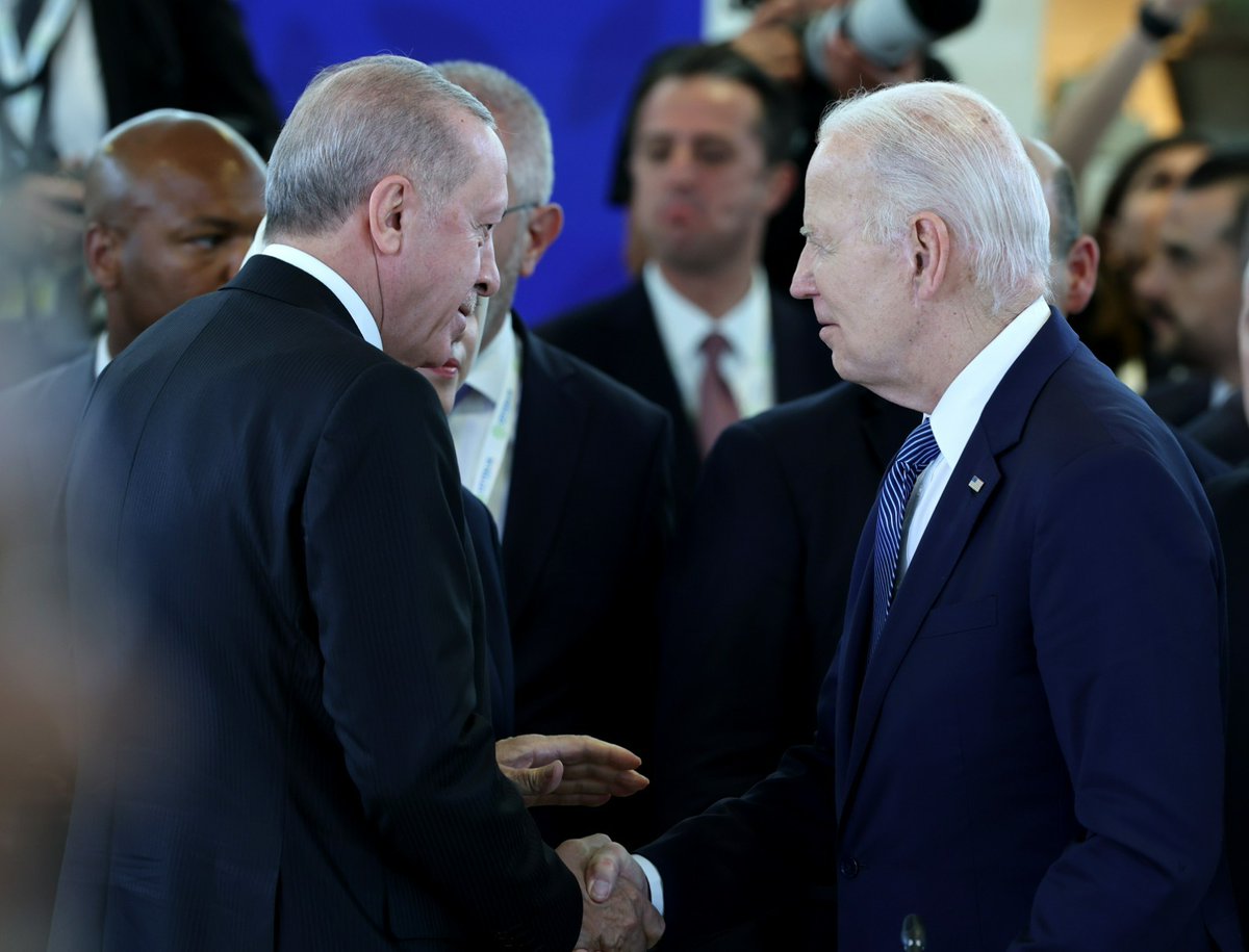 RahmiUzgan's tweet photo. Cumhurbaşkanımız Recep Tayyip Erdoğan, İtalya'da düzenlenen Afrika ve Akdeniz-Yapay Zeka ve Enerji Konulu G7 Yüksek Düzeyli Oturumu'na katıldı. https://t.co/mhySJski9S