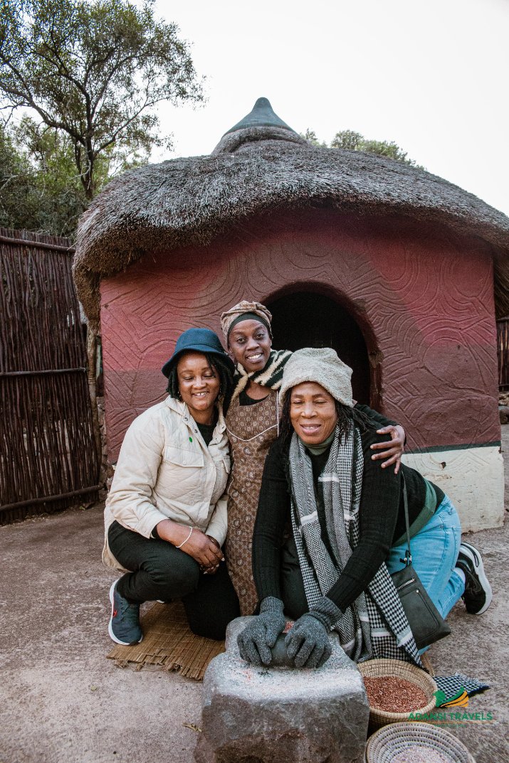 adansitravels's tweet photo. On our Drivetime in SA๐ฟ๐ฆ trip with @Joy997FM, we experienced the rich heritage of SA๐ฟ๐ฆ at Lesedi Cultural Village, where the vibrant traditions of Zulu, Xhosa, Pedi, Basotho, and Ndebele tribes came to life.
Join @KinaataGh in SA๐ฟ๐ฆthis August!
0595500817
#travel2sa #HowWeSA #SA https://t.co/nksqUn4RQy