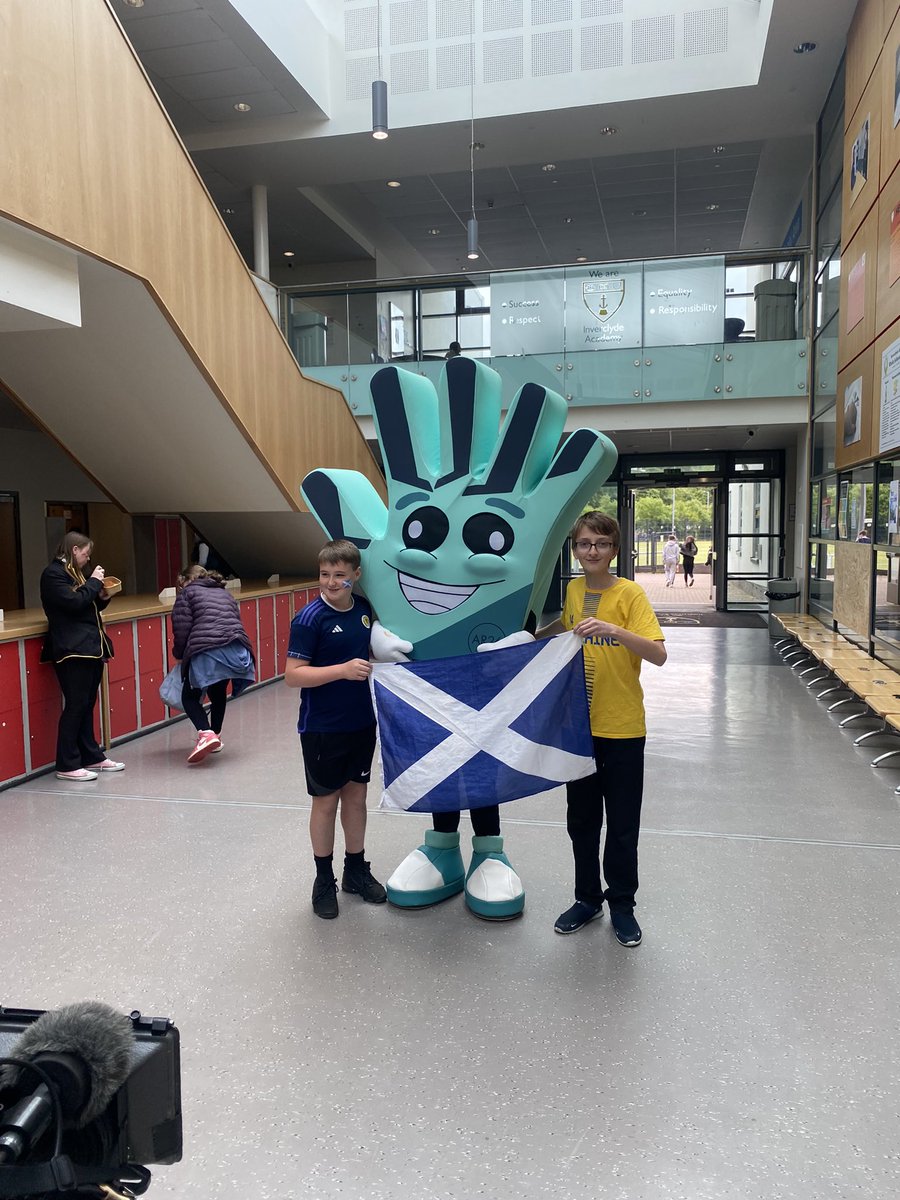 Mr Campbell tweet media