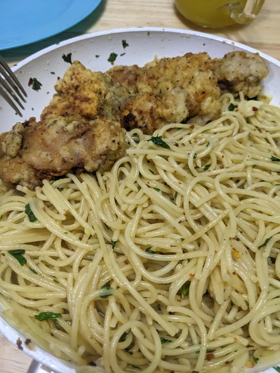 jovellepalicpic's tweet image. nagluto uli si Joesepsal. Perpek yung nodils 🥹 

@_JosephSal