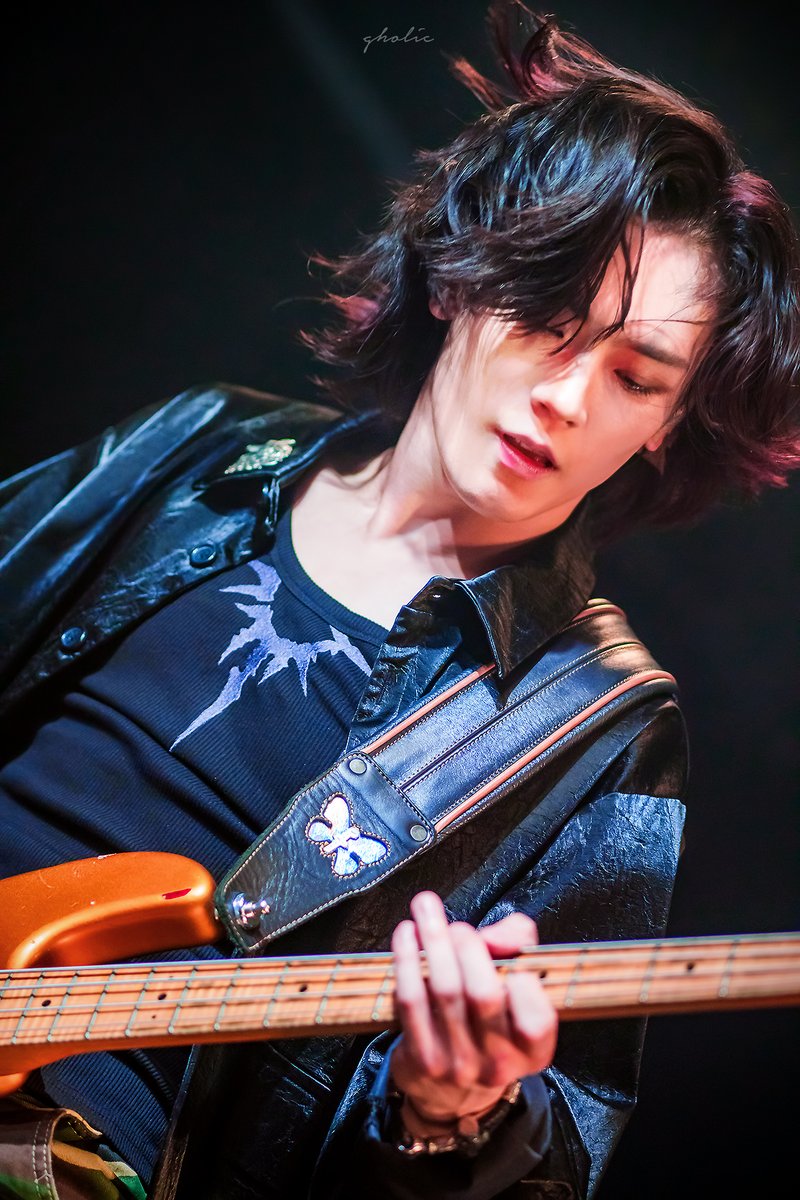 GUITARHOLICxxx's tweet image. 편집해놓고 안 안 올린 사진 있었어👀

Cyan 싸이언 
#크랙샷 #crackshot  
WAC2 240510 @웨스트브릿지