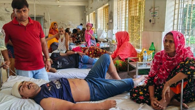 কালিয়াকৈরে ব্যবসায়ীকে কুপিয়ে নগদ টাকা মোবাইল ফোন ডাকাতি