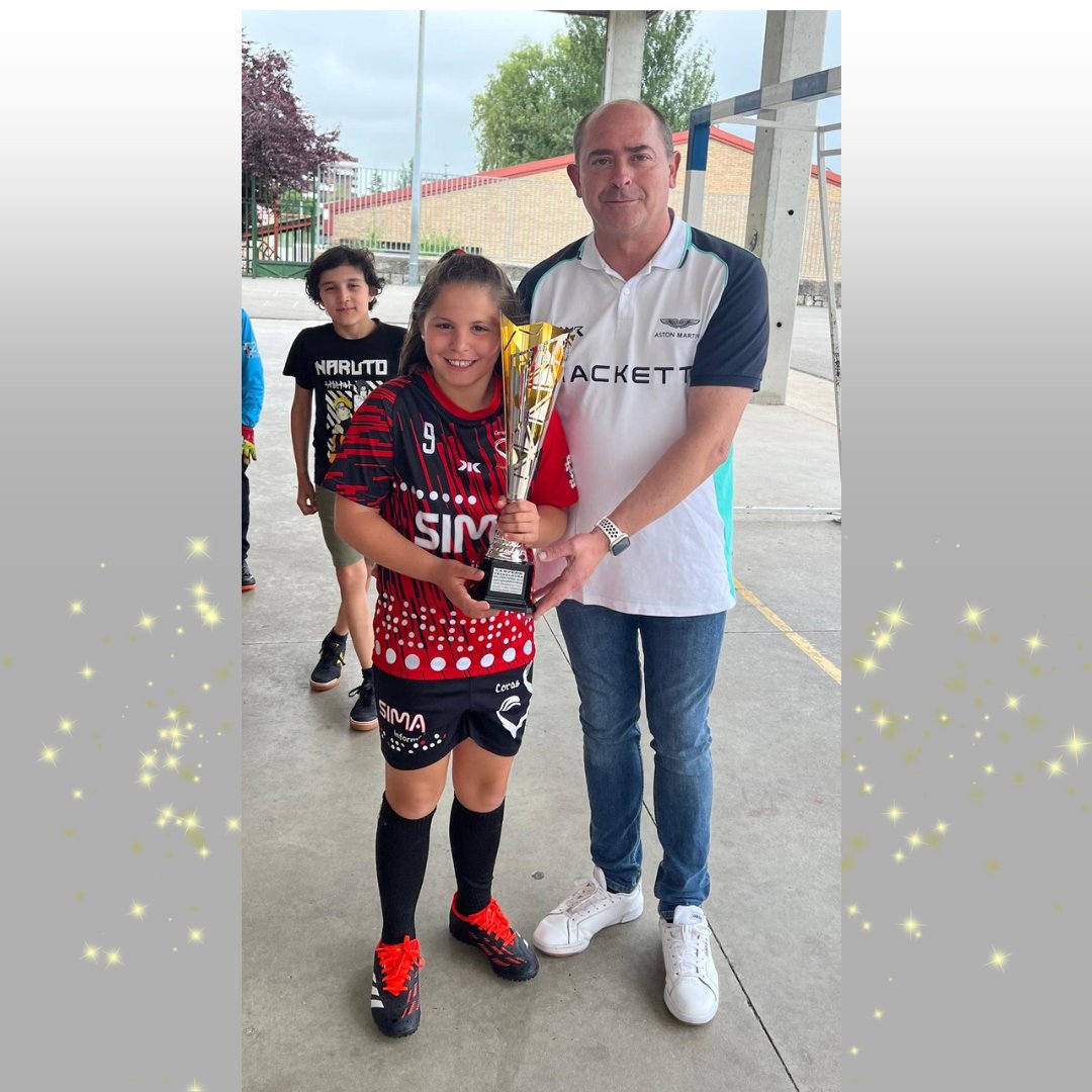 🏆𝐓𝐗𝐀𝐏𝐄𝐋𝐃𝐔𝐍𝐀𝐊
El 𝐂𝐨𝐫𝐚𝐳𝐨𝐧𝐢𝐬𝐭𝐚𝐬 recibe el trofeo de CAMPEÓN DE LIGA BENJAMÍN FÚTBOL SALA - Corazonistas taldeak  ARETO FUTBOLEKO BENJAMIN LIGAKO TXAPELDUNAREN garaikurra jaso du.

Zorionak👏🏻 <a href="/corasvitoria/">Corazonistas Vitoria-Gasteiz</a>
#aretofutbola #futbolsala