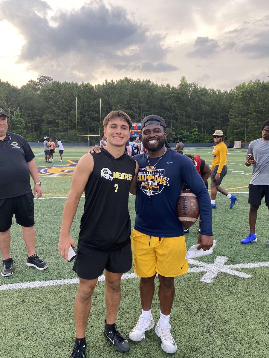 HudsonHulett's tweet photo. Had a great time competing at the Reinhardt camp! Went 2/3 while playing receiver and won all my reps at DB with a pick! Thank you for the opportunity @A1Willzz ‼️. @PrestonPoag @CoachK_Trego @crainey19 @CoachVeraldi https://t.co/fU9CrAgXtd