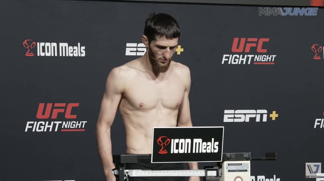 MMAJunkie's tweet photo. #UFCVegas93 weigh-in results: Tagir Ulanbekov (@Ulanbekov_Tagir) – (129.5)

* Misses flyweight limit by 3.5 pounds

Full coverage: https://t.co/gbFShFwKgk https://t.co/5zbTgkfuvM