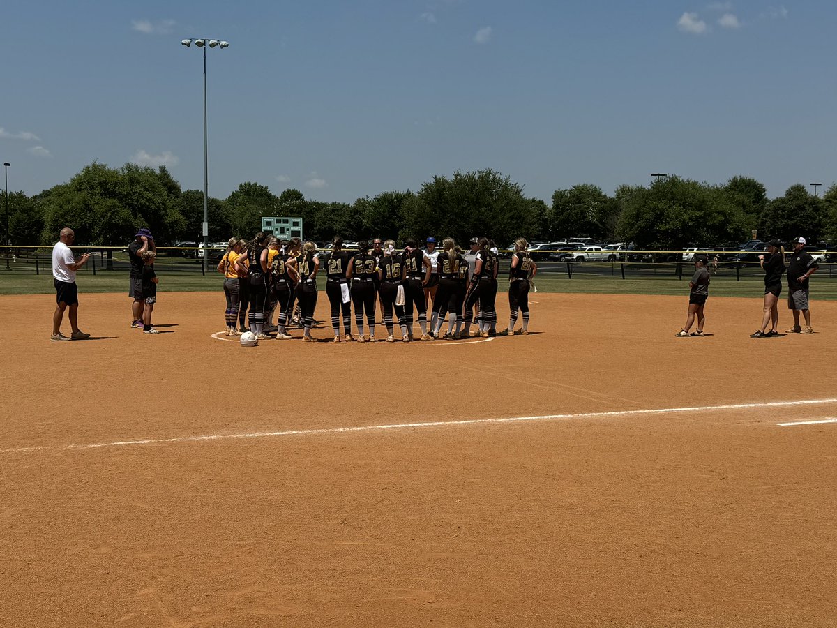 Lora Wilgus (@lorawilgus) on Twitter photo Won first game at the Super 78 7-2! Next game 3:30 🥎⚡️💜 Thank you to the college coaches on our field for your instruction and feedback!#boltsboom <a href="/JAX_Softball/">Jacksonville Softball 🥎</a> <a href="/LimestoneSball/">Limestone Softball</a> <a href="/FurmanSoftball/">Furman Softball</a> Won first game at the Super 78 7-2! Next game 3:30 🥎⚡️💜 Thank you to the college coaches on our field for your instruction and feedback!#boltsboom <a href="/JAX_Softball/">Jacksonville Softball 🥎</a> <a href="/LimestoneSball/">Limestone Softball</a> <a href="/FurmanSoftball/">Furman Softball</a>