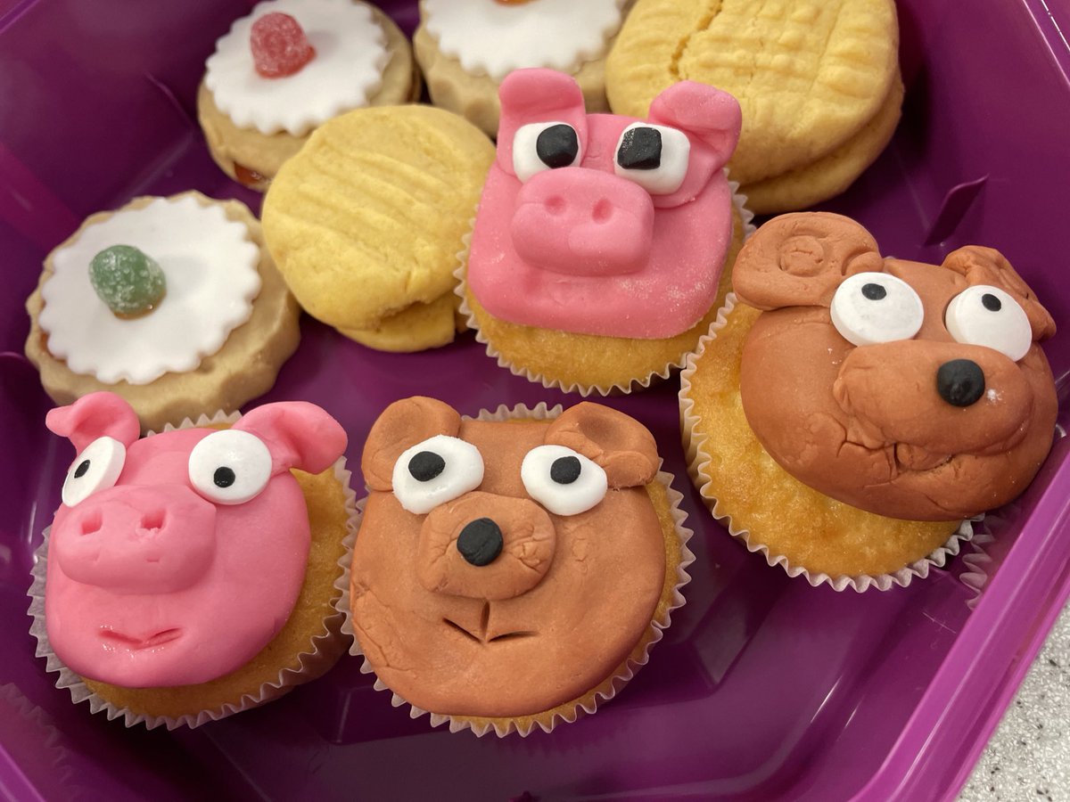 A big thank you to all carers and parents that came along to our cake dec workshop this afternoon hosted by Mrs Miller 🤩 🍰 <a href="/LesmahagowHigh/">Lesmahagow High School</a>