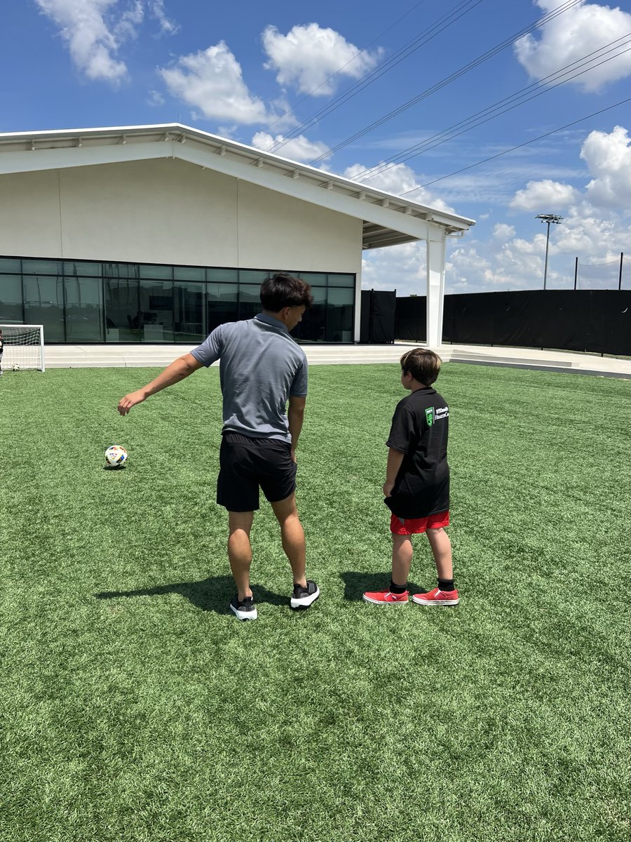 THANK YOU to Denise Bradley, our amazing Community Advisory Board member, and the team at <a href="/StDavidsHC/">StDavid'sHealthCare</a>  and <a href="/AustinFC/">Austin FC</a> for orchestrating an unforgettable day for our children at the St. David’s Performance Center, the Official Training Facility of Austin FC! 💚🖤⚽️
#HopeHappensHere