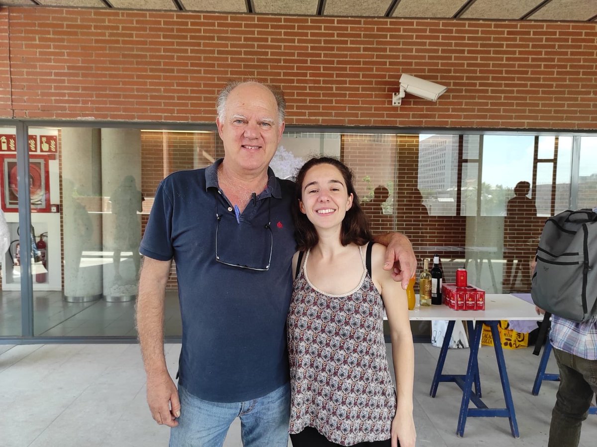 Una nova doctora!! Per molts anys Dra. Catuxa Cerecedo!!! Feina increïble amb aufranys:  al camp, d’anàlisi i d’escriure. Quan una tesi és aprenentatge i maduresa. Gràcies codirectors Drs Ainara Cortés, Joan Pretus. Gràcies tribunal Drs. Josep M Bas, Marcos Moleón i Santi Mañosa.