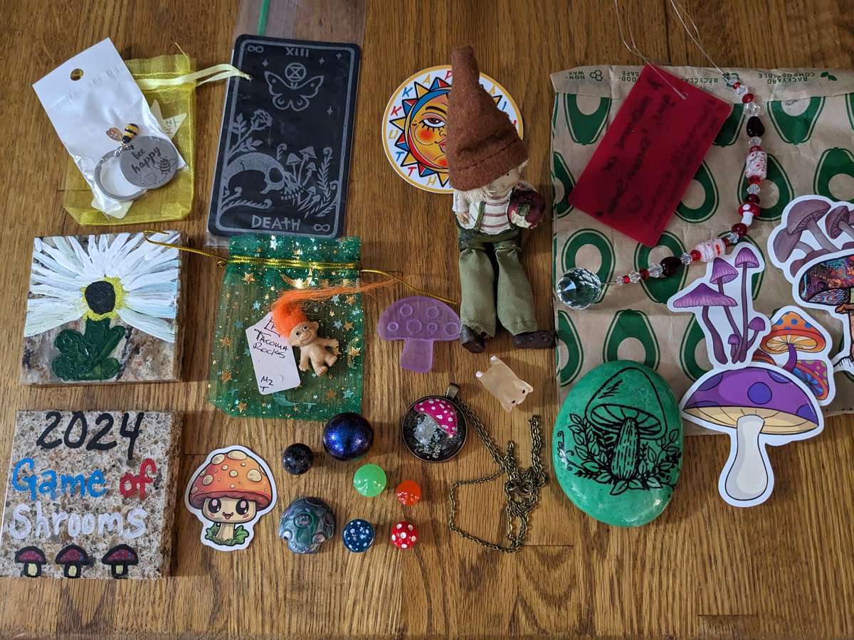 bearlymonkey's tweet image. Thank you for all the fun finds over the last week! I've got some rehiding to do 🙂 #scatterjoy #gameofschrooms