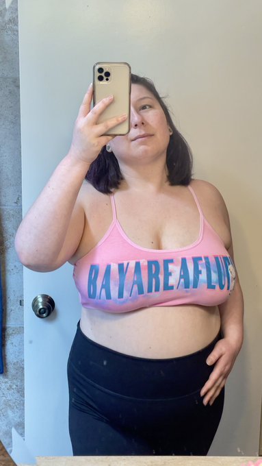 Got my new custom top in!  A little smaller than I expected This is a size 4x 😅 https://t.co/gIZLFn0
