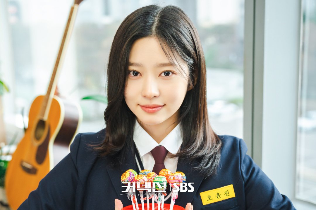 minddyuk's tweet photo. hi everyone, i am young oh yunjin — kim minju☺️ such a big honour for me to be the young version of oh yunjin, that actually roled by my senior, jeon mido♥️ https://t.co/sdtsfBthJp