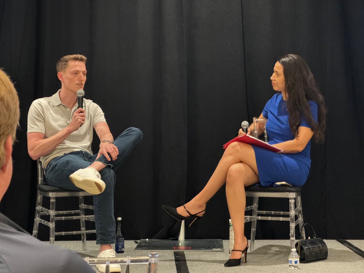 ladyleet's tweet image. ATL tech week at @hotelindigo! #atltechweek #renderatl