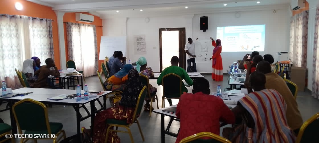 rbm_maroobe's tweet photo. Renforcement des compétences des Jeunes Ambassadeurs de la Paix et du Pastoralisme au Togo

#SNV et #RBM renforcent les compétences des #JAPAX et #JAP au Togo pour la gestion constructive des conflits. 

#MOPSS #ASDI #DANIDA #DDC https://t.co/6RUgJ3uyWp