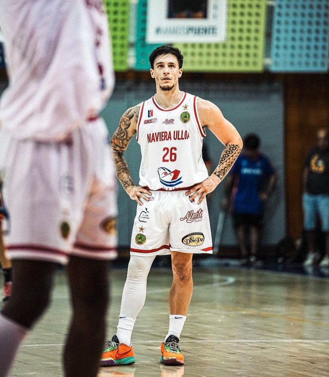 🇺🇾|🇪🇨 Martin Perdomo (<a href="/martinperdomo7/">ⓜⓐⓡⓣⓘⓝ</a>) seguirá su carrera en Cuenca Basket Club de la Liga BasquetPro de Ecuador.

El Gatito viene de jugar la LNB de Chile con Naviera Ulloa Castro, aportando 14.0pts, 3.5reb y 4.0ast.

Debutará mañana, cuando Cuenca visite a Guerreros.