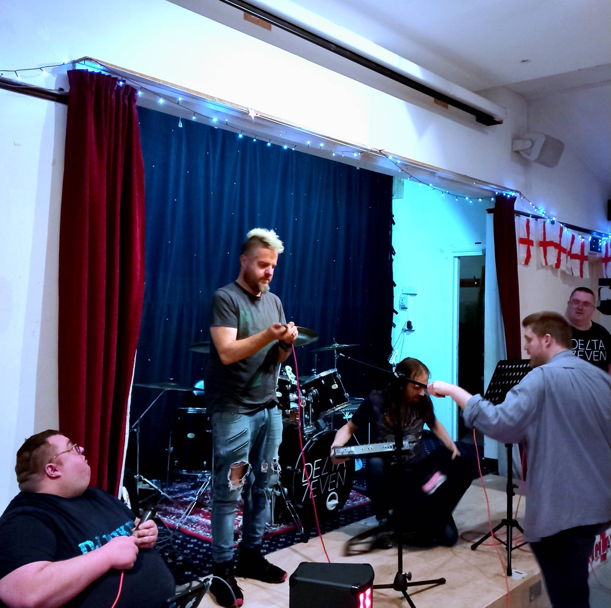 Delta 7 Almost set and ready to rock

#Delta7 #Music #Uckfield