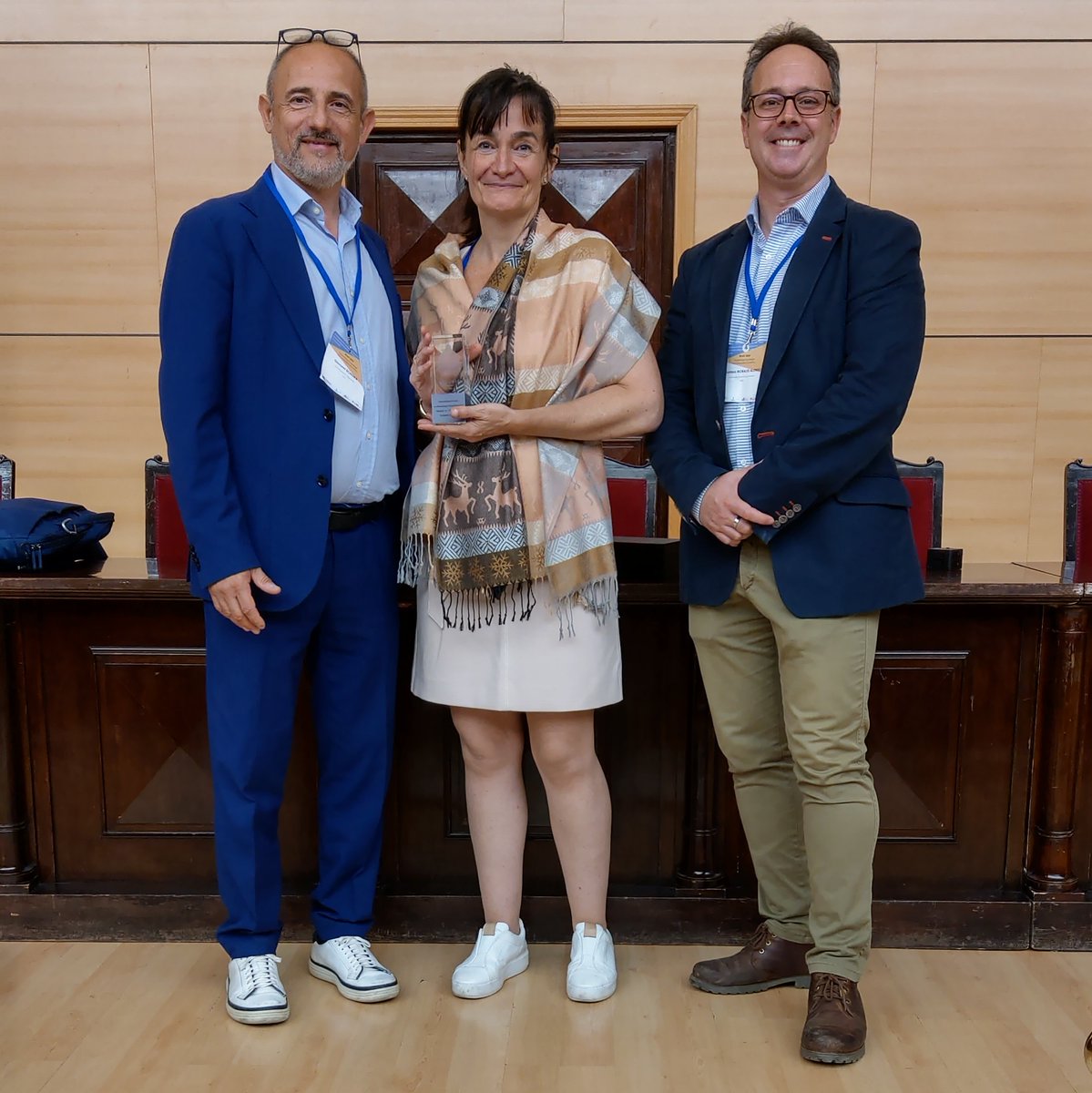 <a href="/VMerindol/">Valérie Merindol</a> delivered a keynote to close the <a href="/IFKAD_MT/">IFKAD</a> annual conference today I Madrid. Topic: Dynamics of knowledge management in open labs, in reference to the book edited with <a href="/DWV13/">David W Versailles 🇱🇺🇪🇺🇺🇦</a> about Open labs (Routledge, 2023).