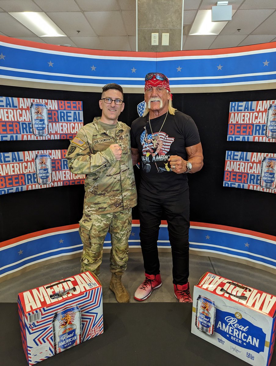 KevinCrowsyn's tweet photo. What better way to celebrate the Army's birthday?!?
As a lifelong pro wrestling geek, meeting @HulkHogan is a massive milestone! 
Cracking open a new Real American Beer will be a fun way to toast the Army today, BROTHER!!

#RealAmericanBeer 
#ArmyBirthday #RealAmerican #LifeGoals https://t.co/qV67WmMfh5