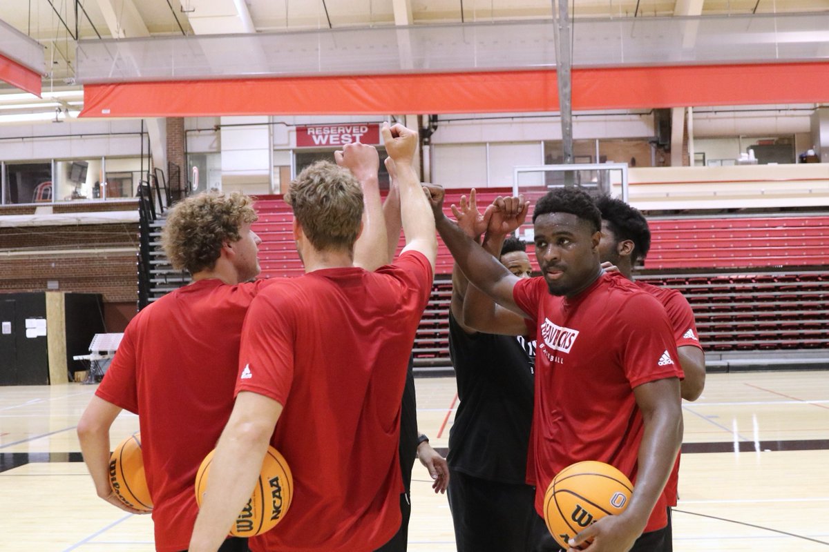 OmahaMBB's tweet photo. First full week of practice complete ✅

#OmahaMBB https://t.co/c27UdebDBP