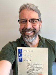 Oleg Urminsky tweet media