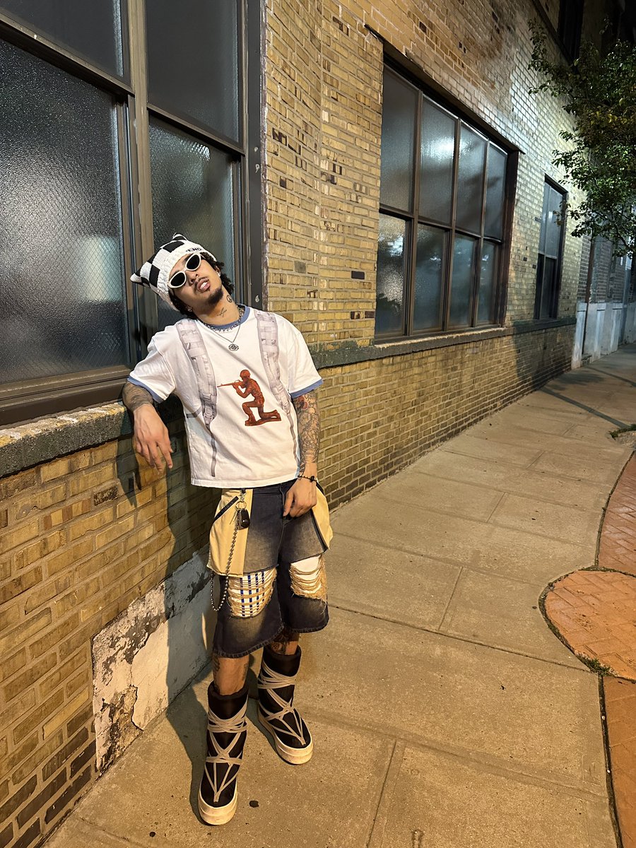 outthewayke's tweet photo. JUST DROPPED ALL THESE PIECES. GO SHOP (https://t.co/tvgfBeZ9Go) RETWEET TO HELP ME FIND MY NEXT CUSTOMER. https://t.co/04cARHbZbz