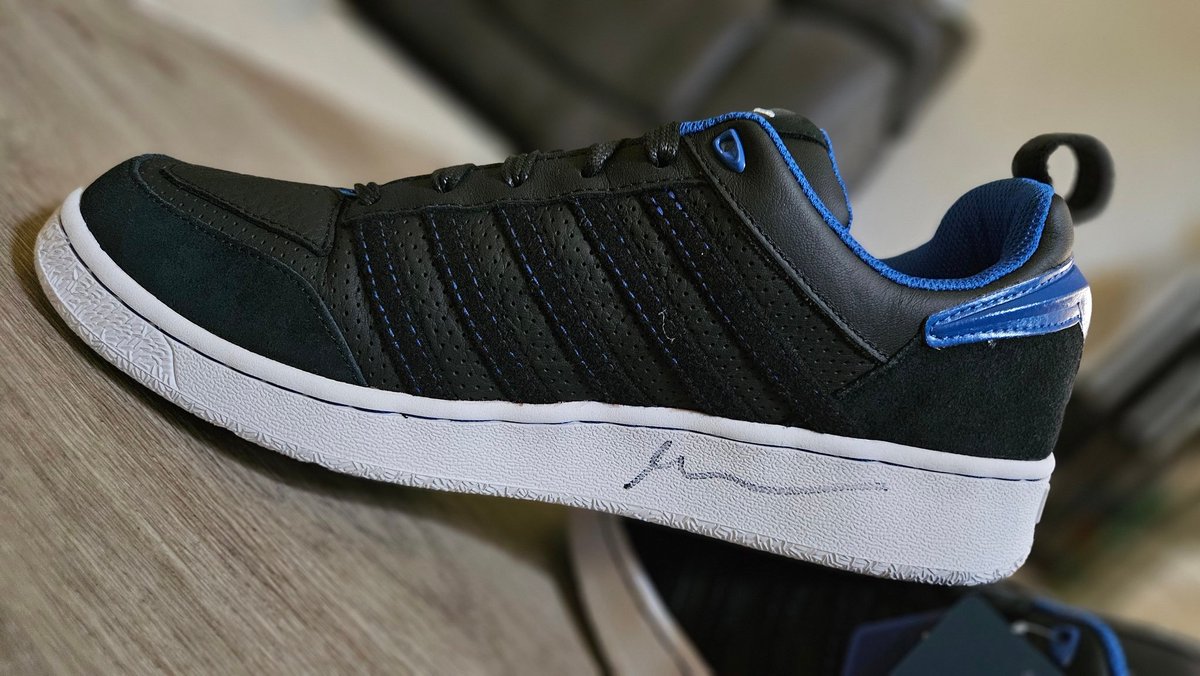 Is there any interest in these signed <a href="/garyvee/">Gary Vaynerchuk</a> #005kswiss they've never been worn. #garyvee #grind #hustle #EmpathyMatters #garyveemon #empathy