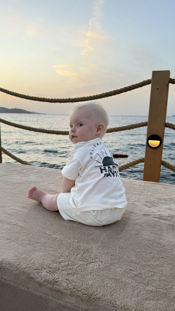 bleykhera tweet media