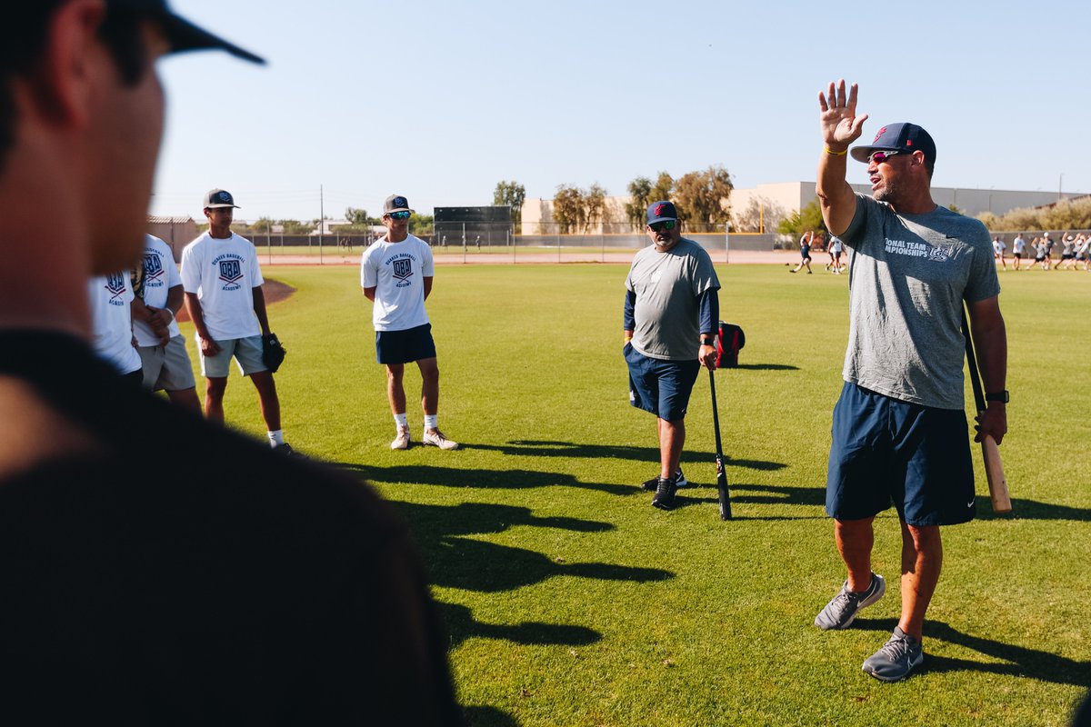 USABaseCoach's tweet photo. Putting in the extra work 💪

In between @USABChamps_AZ tournament game days, 17U teams have the opportunity to develop their skills with the help of USA Baseball Task Force. Today's classroom:📍Peoria, AZ https://t.co/UmIPe2IDBL