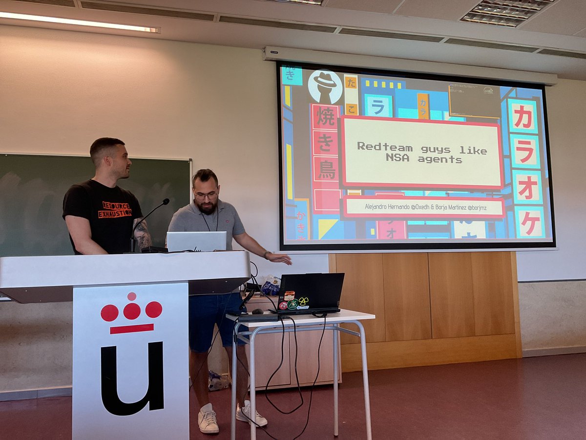 Alejandro Hernando y Borja Martinez en Criptored Cybersecurity Talks hablando de Redteam guys like NSA agents