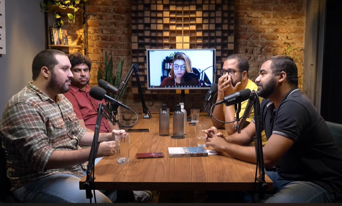 🔴O SUBMUNDO DE FARDA
 
As entranhas criminosas nas mãos do aparato estatal do RJ com <a href="/rafapsoares/">Rafael Soares</a>, autor de "Milicianos".

C/ <a href="/CaioBellandi/">Caio Bellandi</a>, <a href="/eufagner_/">Fagner</a> <a href="/Daniel_falou/">E assim disse Daniel Soares:</a> 
<a href="/LuaraRamos/">L.</a>.  

Disponível primeiro no Youtube, e a partir das 18h, nos apps de áudio e no site da <a href="/Centraltres/">Central3</a>.