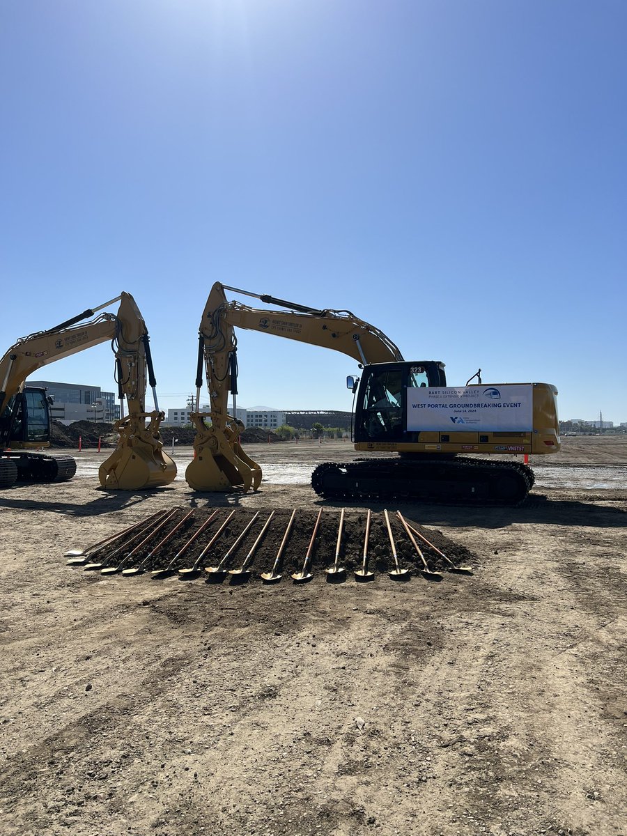 vtabsv2's tweet photo. Celebrating the West Portal Groundbreaking event for VTA’s BART Silicon Valley Phase II! ✨ #GroundbreakingEvent #Constructionmilestone @VTA https://t.co/t0q1JnaGmH