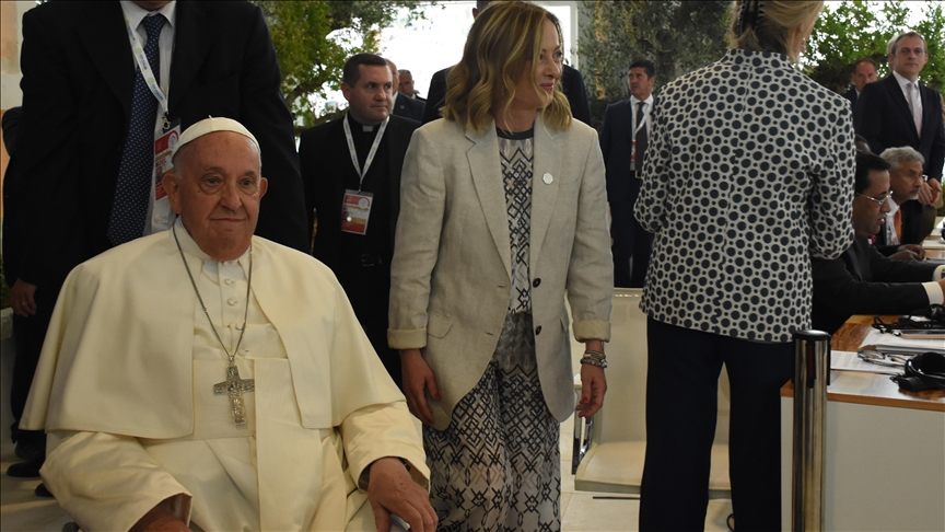 MarianoGiustino's tweet photo. Al vertice del #G7 a #BorgoEgnazia, in #Italia, il presidente #Erdoğan ha avuto anche un breve incontro con il leader del Vaticano Francesco #Bergoglio, il presidente brasiliano Luiz Inacio #Lula da Silva, il presidente algerino Abdülmecid #Tebbun, il re giordano #Abdullah II, il presidente del Consiglio europeo Charles #Michel, l'emiro degli Emirati Arabi Uniti Mohammed Bin Zayed Al #Nahyan e infine ha avuto un breve colloquio anche con il primo ministro indiano Narendra #Modi, con il segretario generale dell’#OCSE Mathias #Cormann e il segretario generale dell’#ONU Antonio #Guterres.

@RadioRadicale #Turchia
